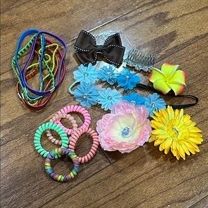 Hair accessories bundle—see pictures